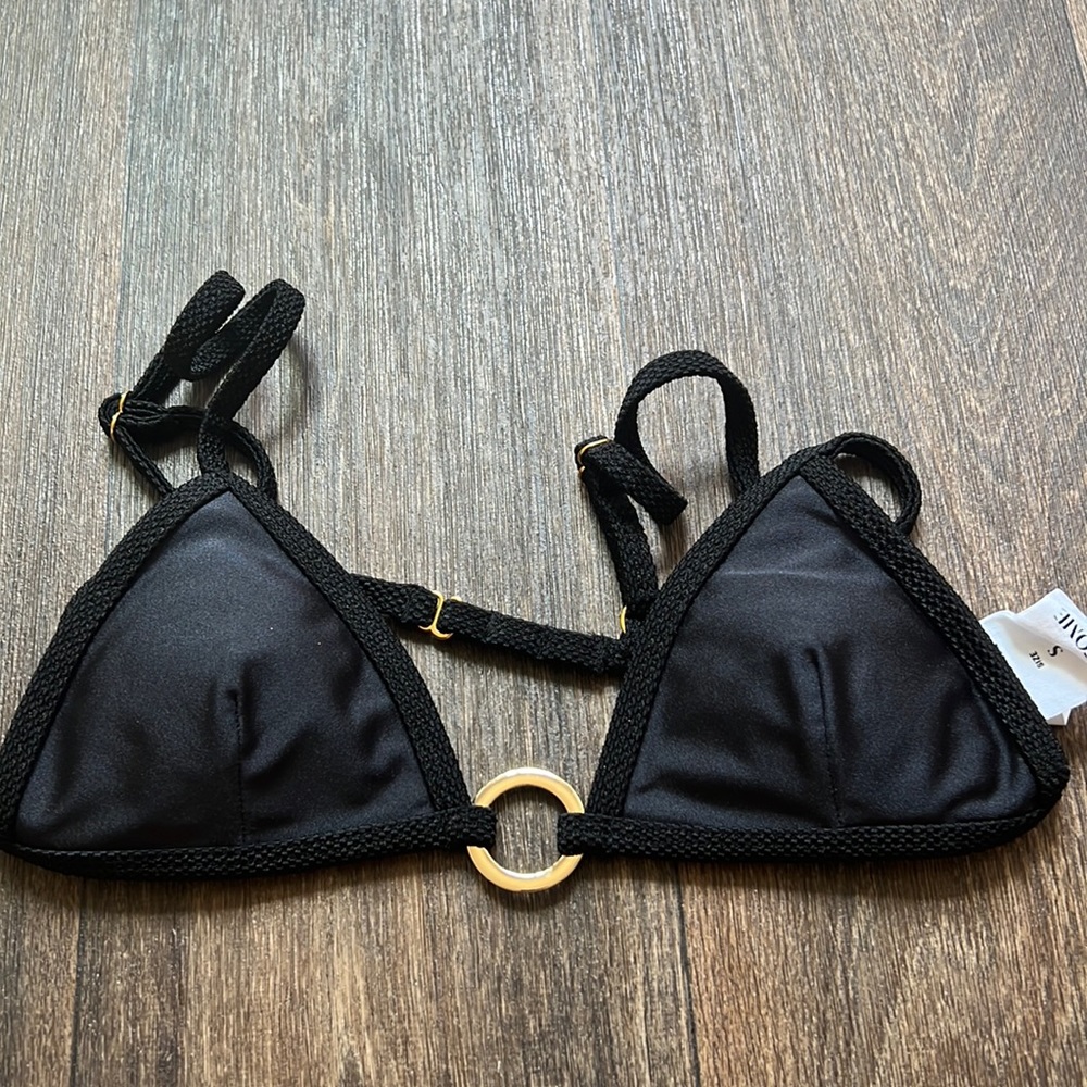 CLEOME BLACK BIKINI TOP